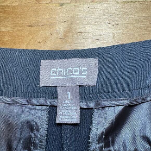 Chico’s Women’s Dress Pants. Light Gray. Size 1 (M) short. - Picture 5 of 6